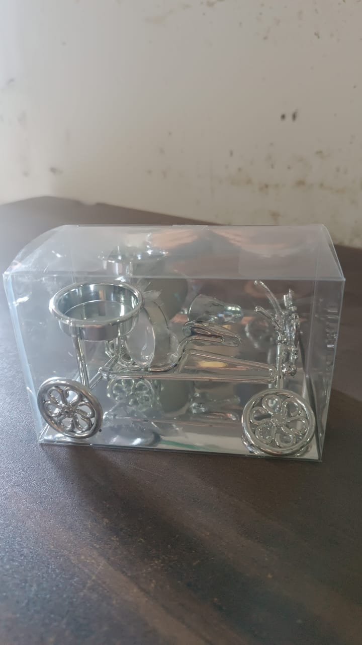 Cycle Tealight Holder / Candle Holder Decorative Candle (1 Pc) Cycle Tealight Holder / Candle Holder Decorative Candle (1 Pc)